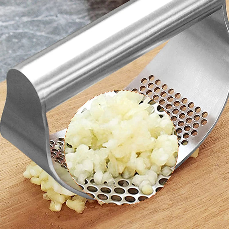 Stainless Steel Garlic Press – Ergonomic Rocker Crusher